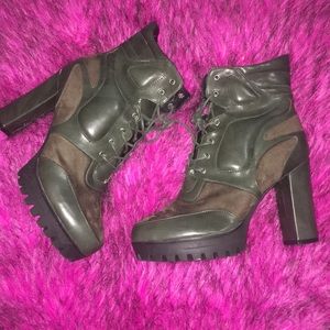 “Ego official” Army green heel boots